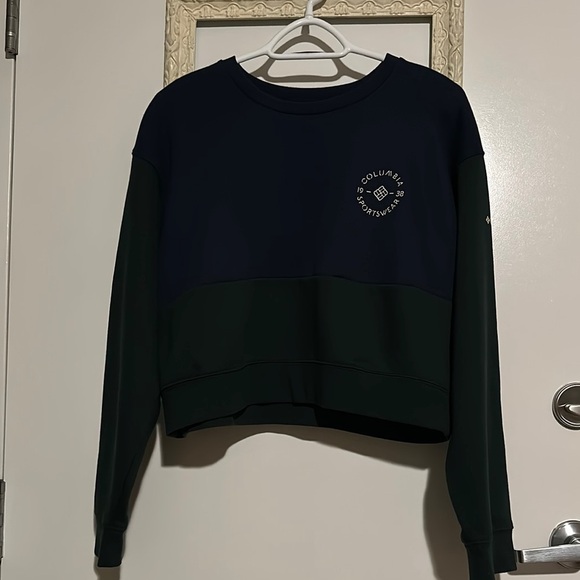 COLUMBIA | Green and Blue Color Block Crop Boxy Sweatshirt 1938 Sportswear - Picture 2 of 13